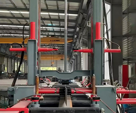 HG-2000    H型钢自动组立机